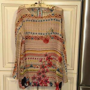 Beautiful Johnny Was tunic.